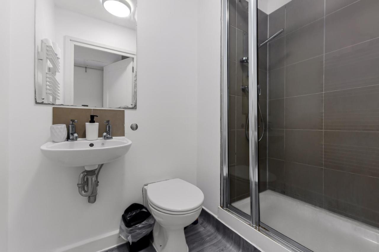 Spacious 2 Bedroom Apartment In Ealing Broadway Luaran gambar